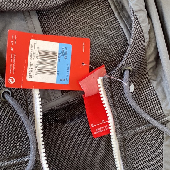 Nike Vest NWT - Picture 2 of 3